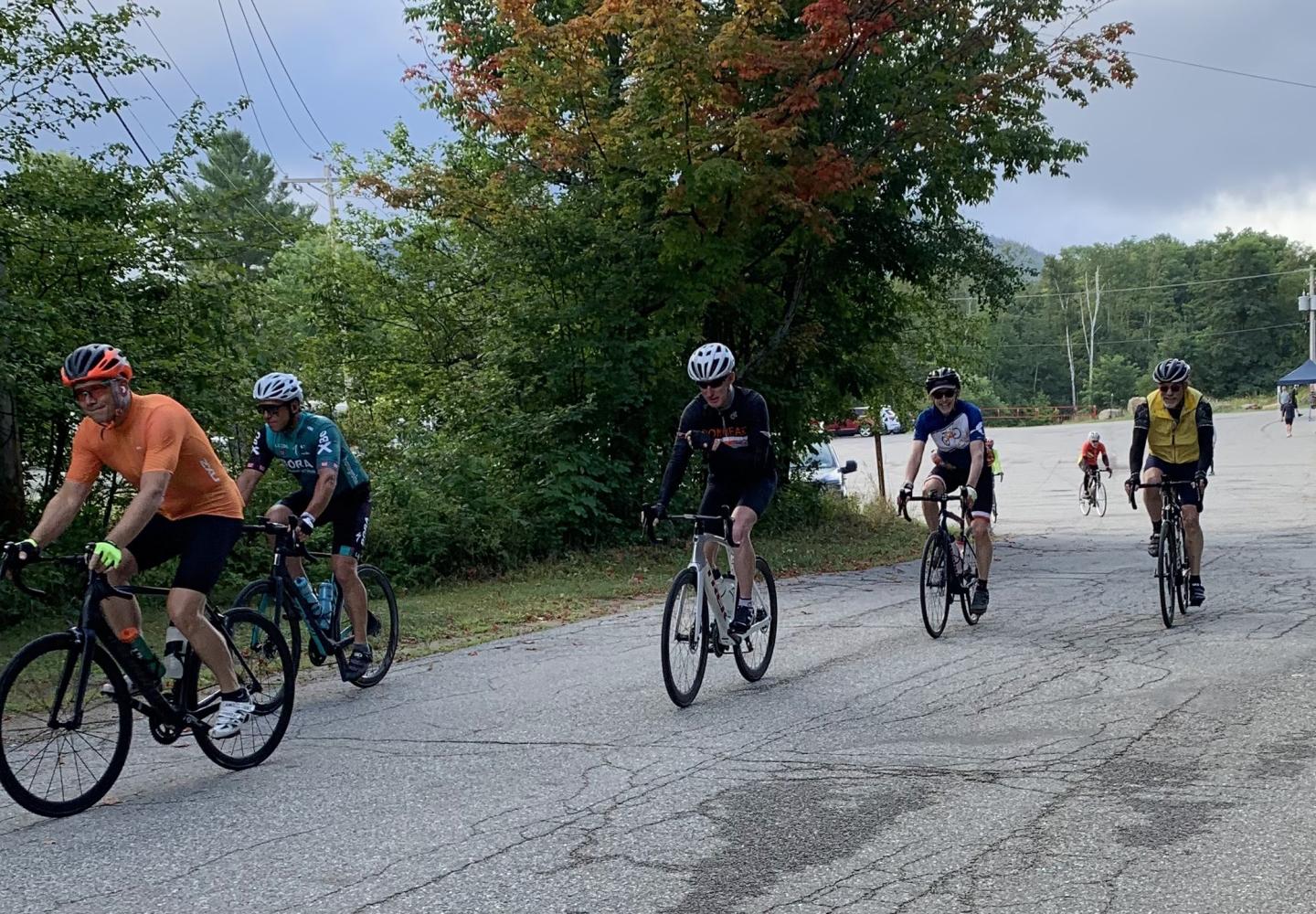 Riders head out on the 2022 Pat Stratton Ride.