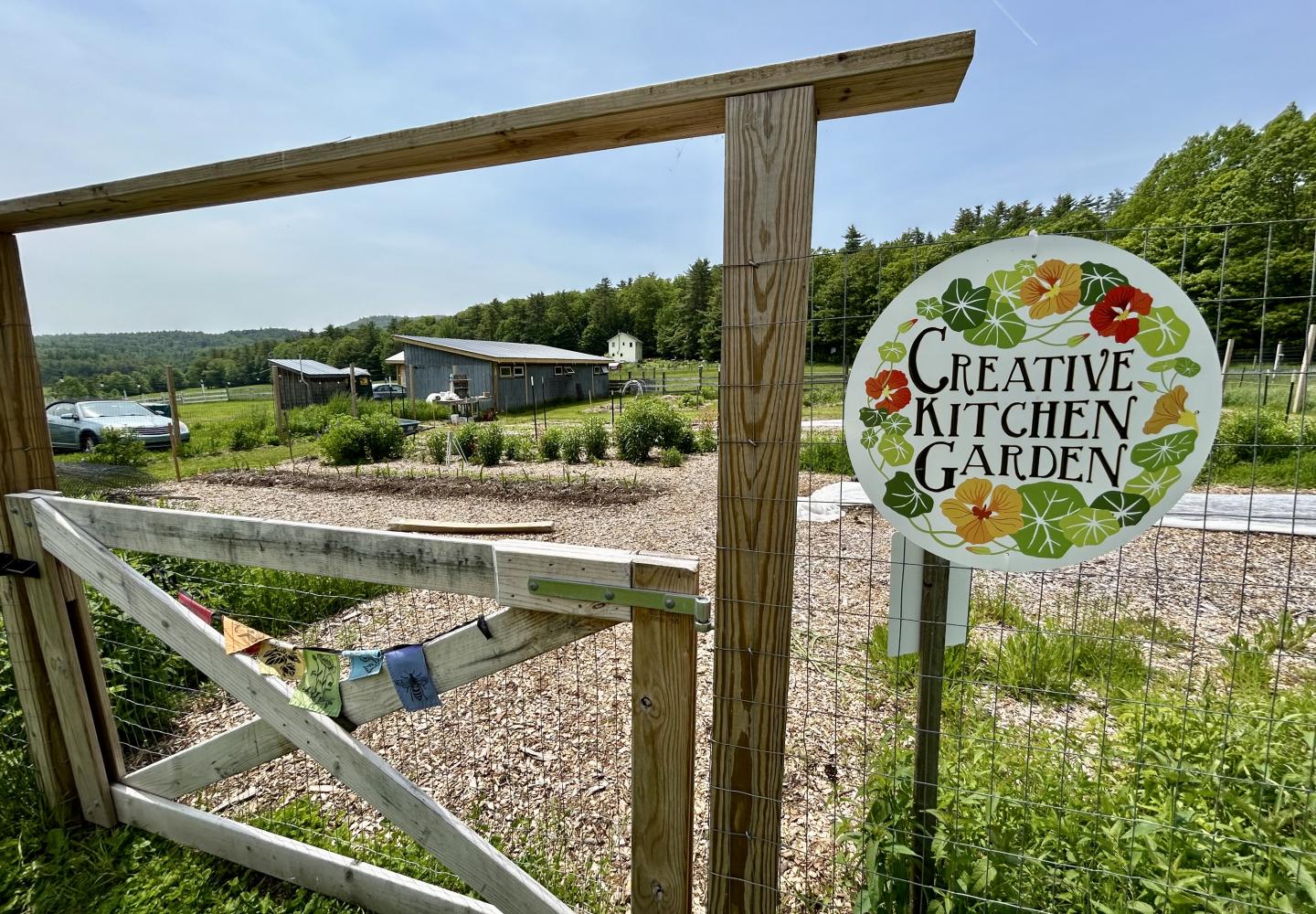 DaCy Meadow Farm welcomes you.