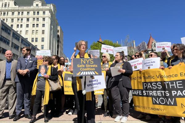 On May 13, advocates from the New York Bicycling Coalition and the New York State Safe Streets Coalition traveled to Albany for a Day of Action, urging lawmakers to pass The Safe Streets Package.